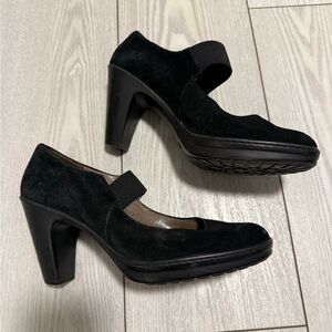 Casuccio & Scalera 38 Mary Jane pumps back suede leather Italy classic luxury